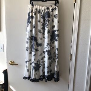 Nothing Matches Maxi Skirt Size 1 Gently used White Black